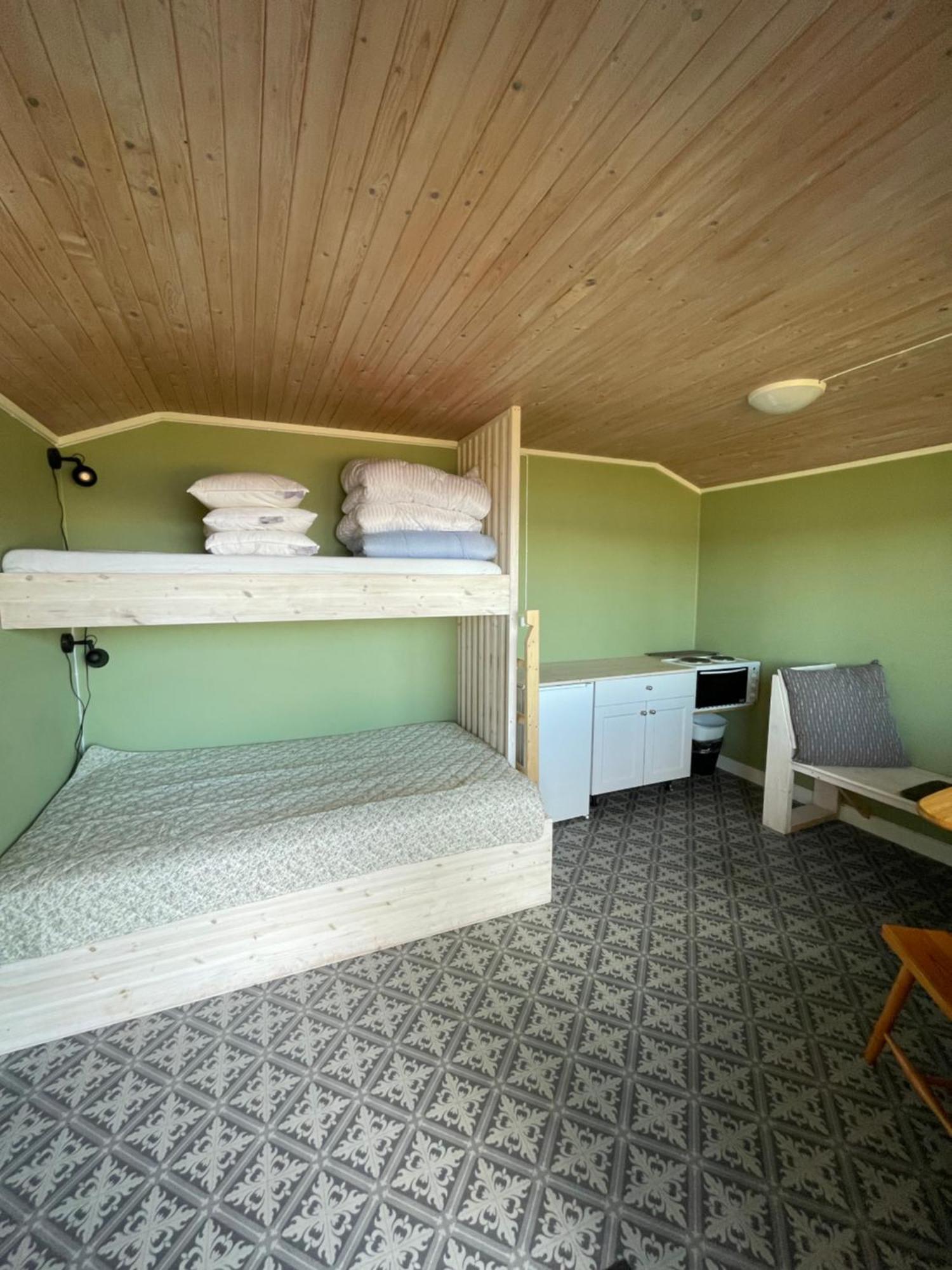 Fugelvagen, Cabins And Glamping Alvund Екстериор снимка