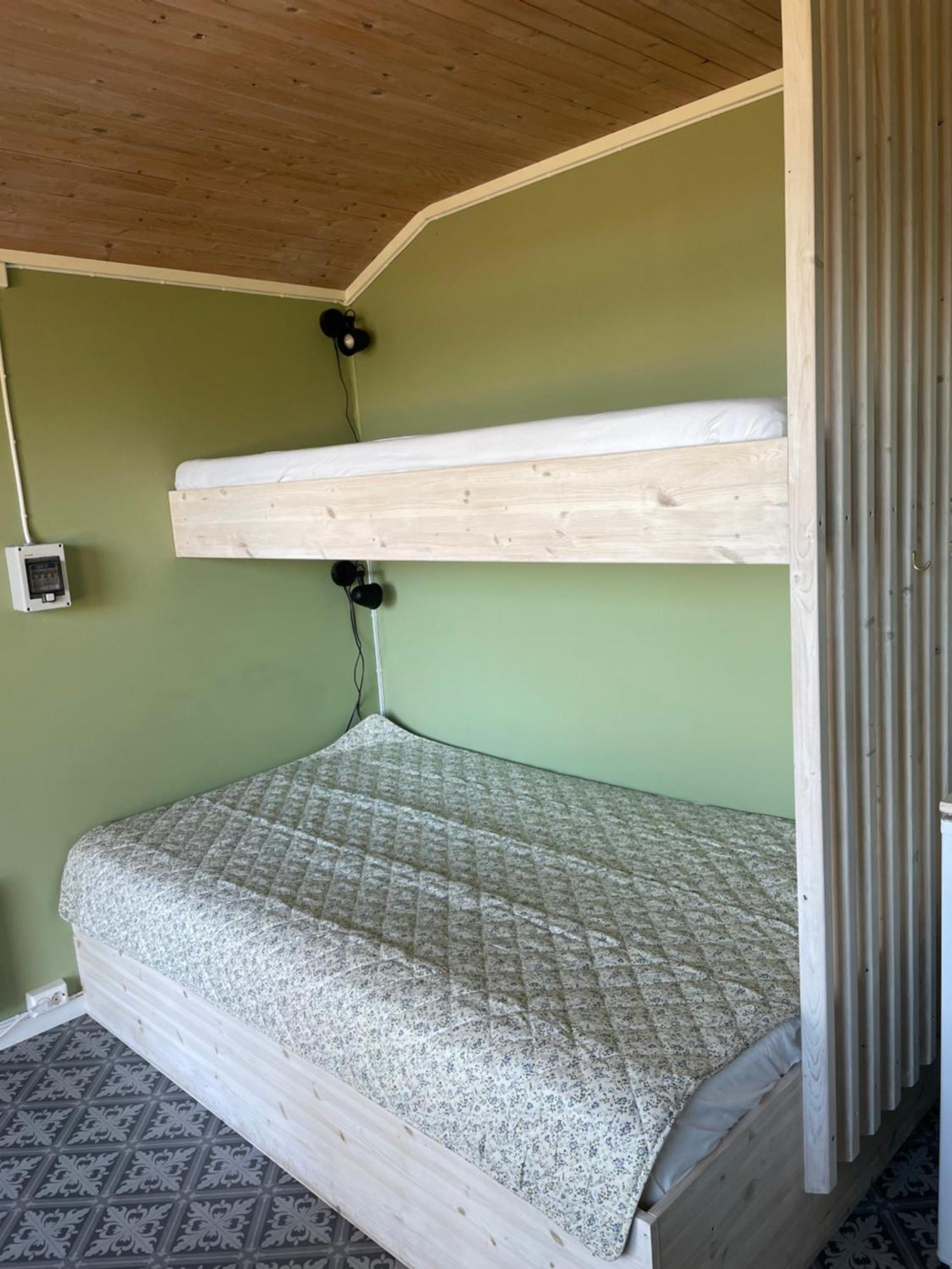 Fugelvagen, Cabins And Glamping Alvund Екстериор снимка