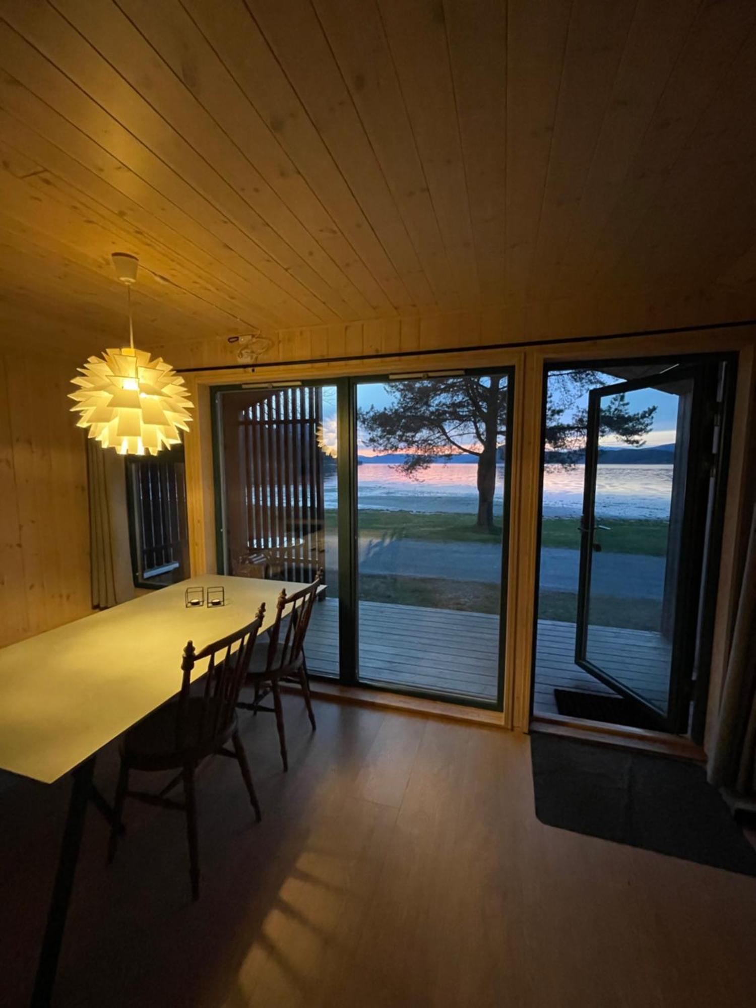 Fugelvagen, Cabins And Glamping Alvund Екстериор снимка