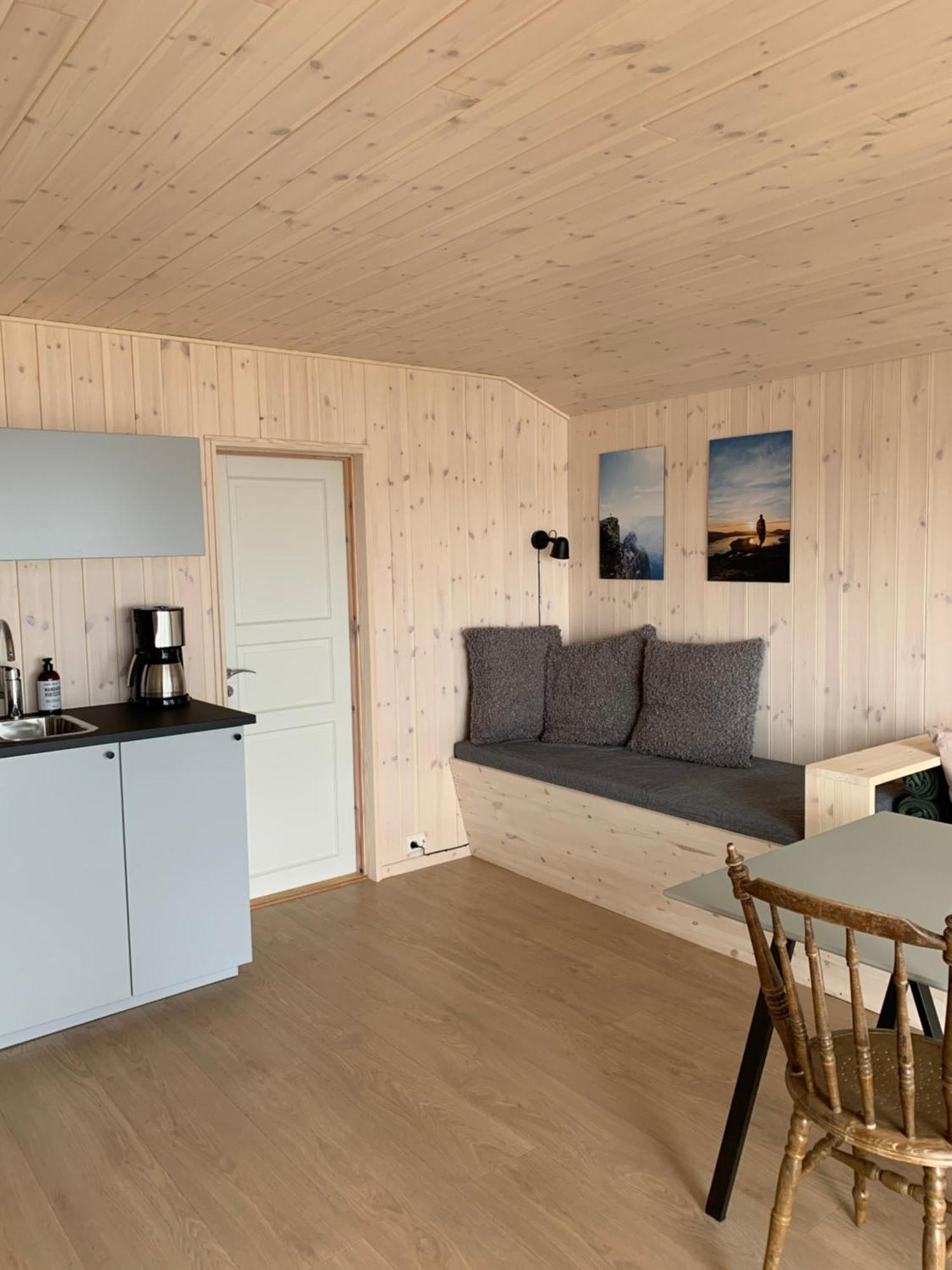 Fugelvagen, Cabins And Glamping Alvund Екстериор снимка