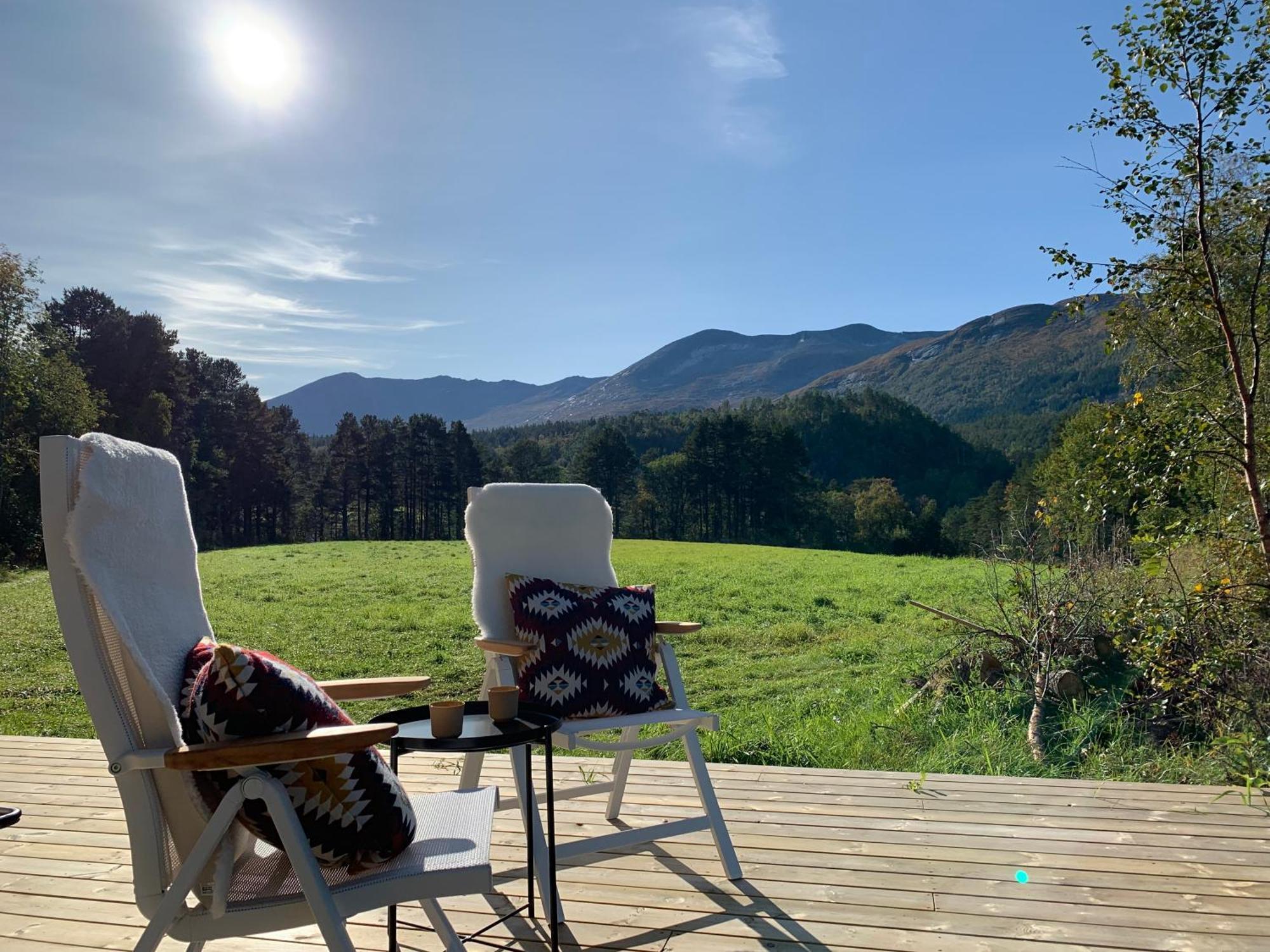 Fugelvagen, Cabins And Glamping Alvund Екстериор снимка